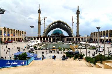 Officials of Khatam University's Library visited Tehran International Book Fair