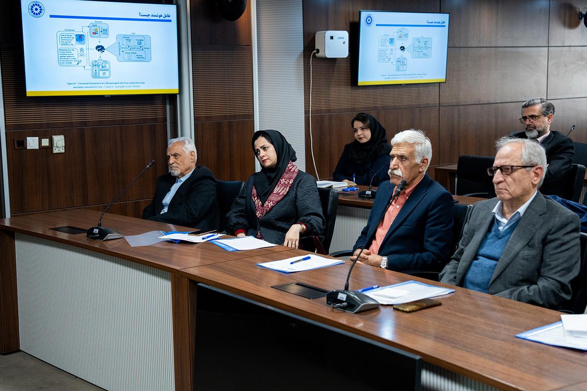 مهارت‌هایی مانند اطلاعات عمومی، نوشتن و مدل‌سازی در حال افول‌اند