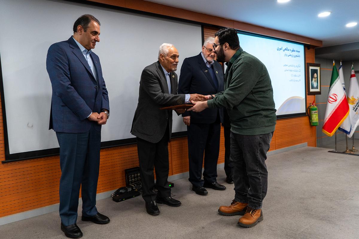 هفتمین جشنواره پژوهش و فناوری دانشگاه خاتم برگزار شد