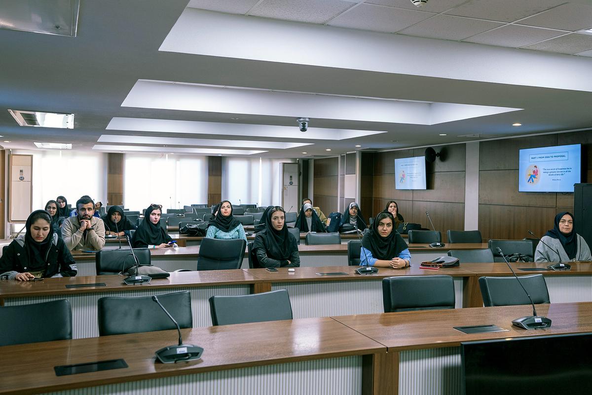 روایت چهار دانش‌­آموخته رشته مطالعات ترجمه از قصه‌ی پایان‌نامه‌هایشان