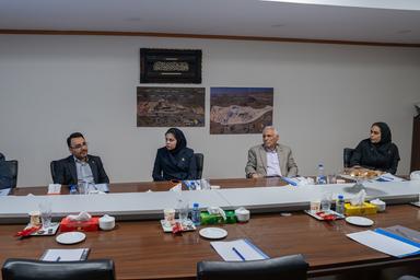 تفاهمنامه همکاری مشترک بین دانشگاه خاتم و شرکت اینوستوران امضا شد