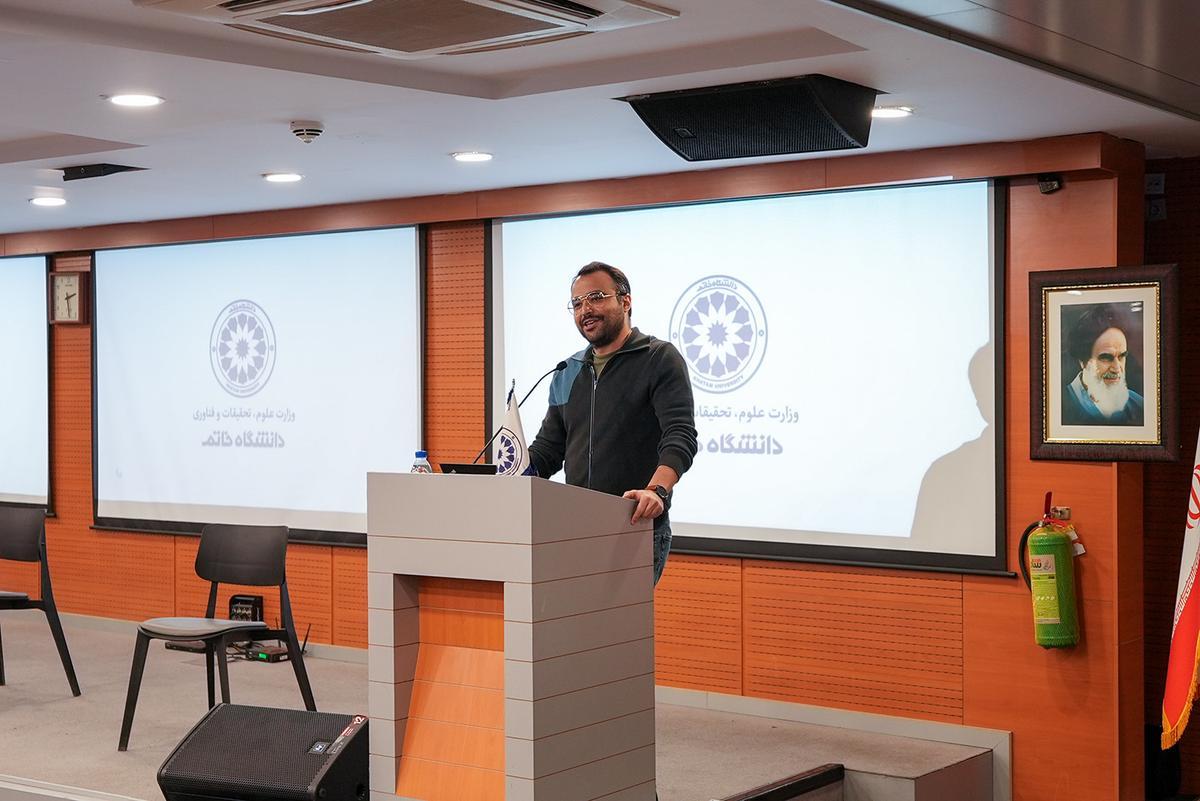 مراسم بزرگداشت روز دانشجو در دانشگاه خاتم برگزار شد